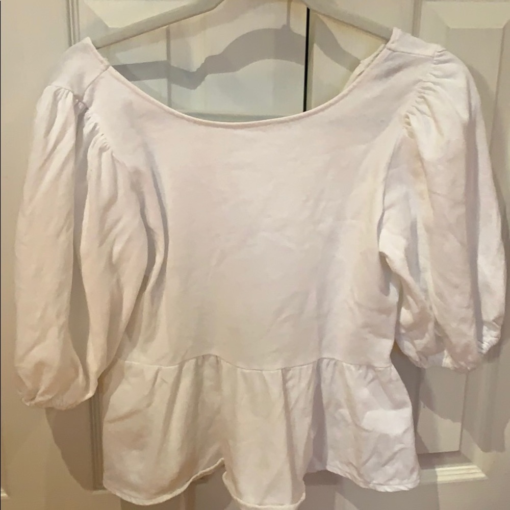 Urban Puff Sleeve open back top!